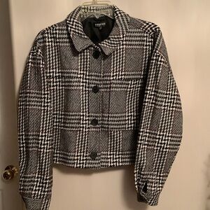 ⭐️Reitmans Black and White Checkered Blazer